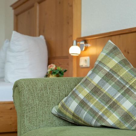 Appartement Predigstuhlblick Mit Indoorpool Und Sauna Bad Goisern Dış mekan fotoğraf